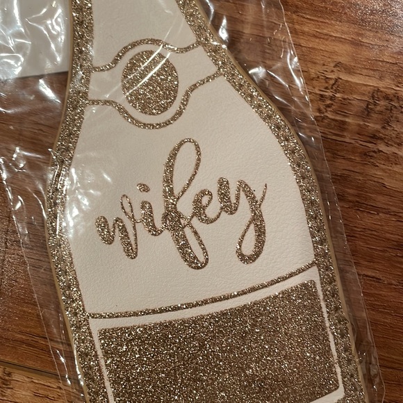 Wedding themed luggage tags - Picture 3 of 7